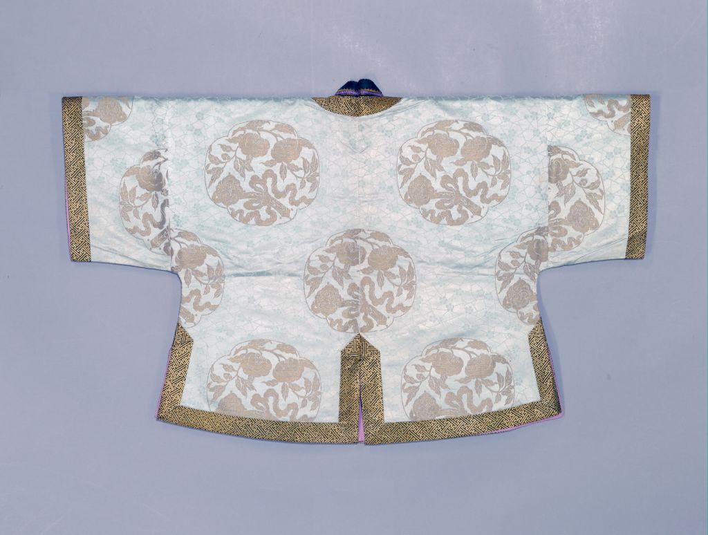 图片[2]-Lake Tuanhua, everything goes well, weaving gold satin cotton jacket-China Archive